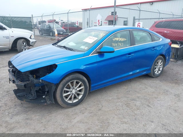 Hyundai SONATA SE 2018 5NPE24AF3JH600798 Image 2