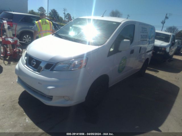 3N6CM0KN4FK700080 Nissan NV200 SV