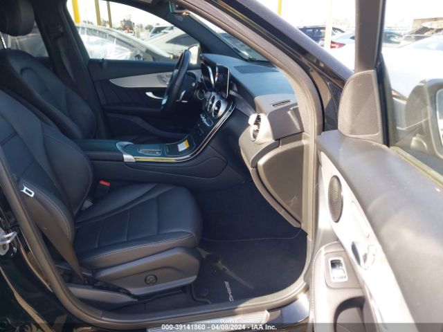 W1N0G8DB2NV335463 Mercedes-Benz Glc 300 Suv