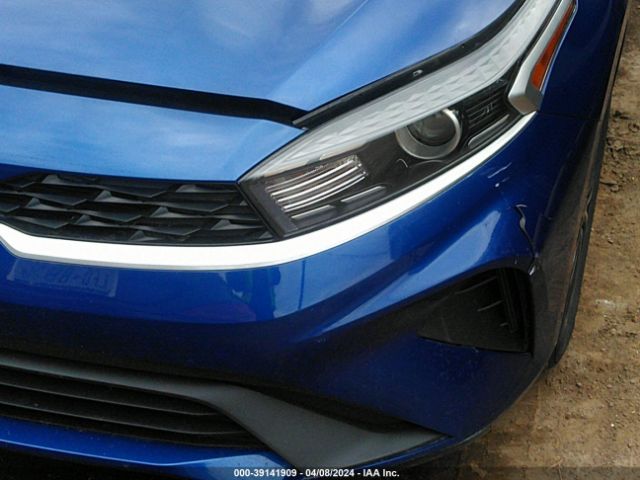 3KPF24AD6NE499933 KIA Forte Lxs