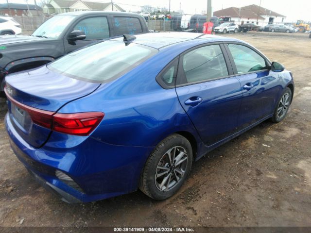 3KPF24AD6NE499933 KIA Forte Lxs