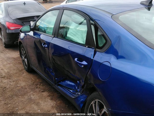 3KPF24AD6NE499933 KIA Forte Lxs
