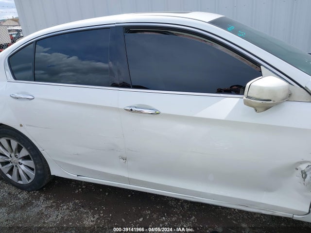 Honda Accord Touring 2014 1HGCR3F92EA033644 Image 14