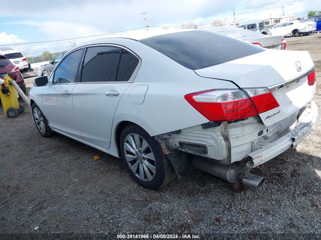 Honda Accord Touring 2014 1HGCR3F92EA033644 Image 3