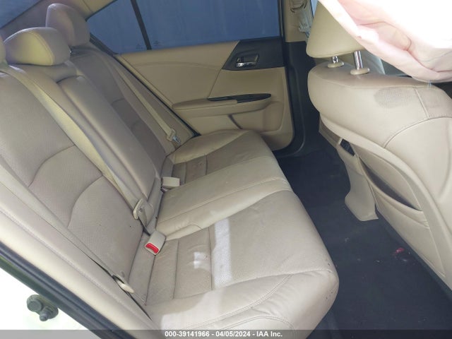Honda Accord Touring 2014 1HGCR3F92EA033644 Image 8