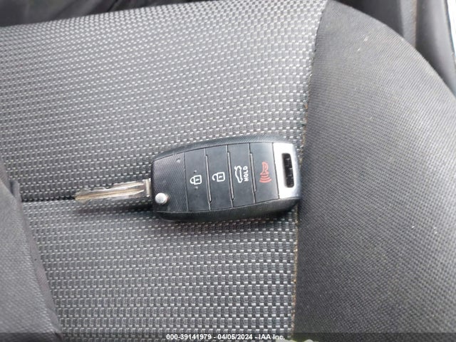 KIA FORTE LX 2018 3KPFK4A73JE195236 Image 11