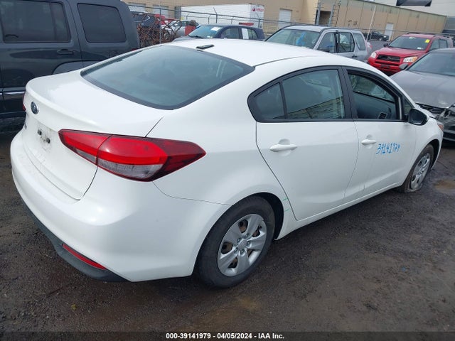 KIA FORTE LX 2018 3KPFK4A73JE195236 Image 4