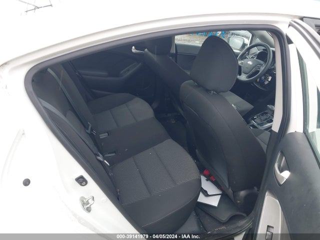 KIA FORTE LX 2018 3KPFK4A73JE195236 Image 8
