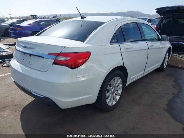 1C3CCBBB5EN136878 Chrysler 200 Touring