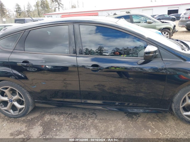 Ford FOCUS ST 2018 1FADP3L92JL241525 Image 14