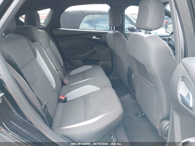 Ford FOCUS ST 2018 1FADP3L92JL241525 Image 8