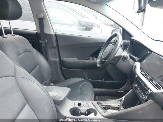 KNDCE3LC6M5463002 KIA Niro Ex Premium