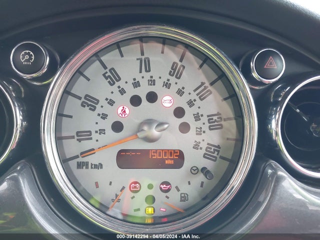 2005 MINI COOPER S WMWRE33565TL14580 Photo 6