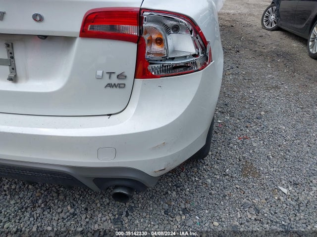YV149MTS8H2432907 Volvo S60 T6 R-design Platinum