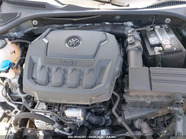 1VWMA7A32MC005945 Volkswagen Passat 2.0t R-line