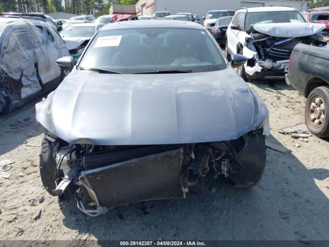 1VWMA7A32MC005945 Volkswagen Passat 2.0t R-line
