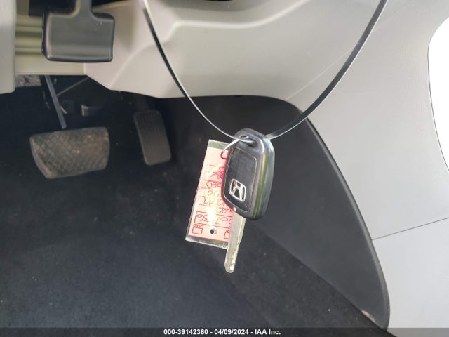 Honda ACCORD LX 2017 1HGCR2F36HA245456 Image 11