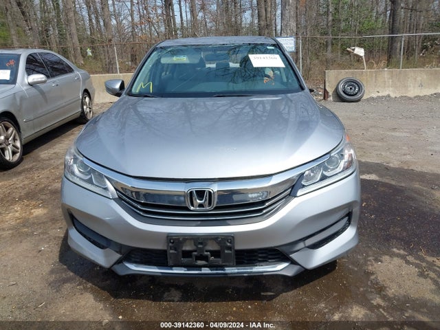 Honda ACCORD LX 2017 1HGCR2F36HA245456 Image 12