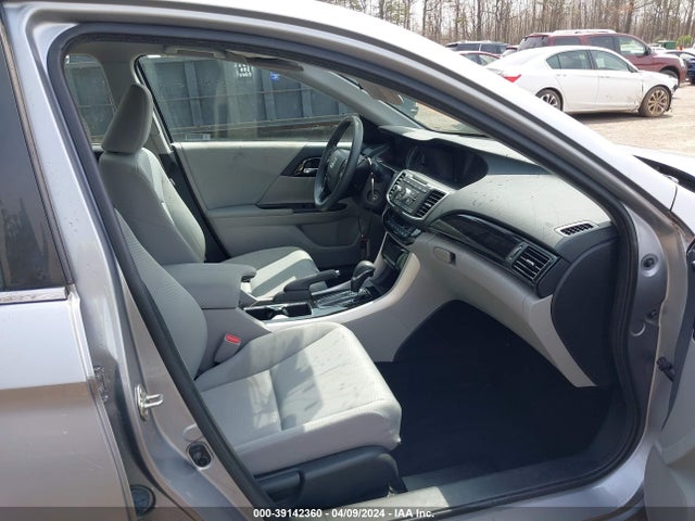 Honda ACCORD LX 2017 1HGCR2F36HA245456 Image 5