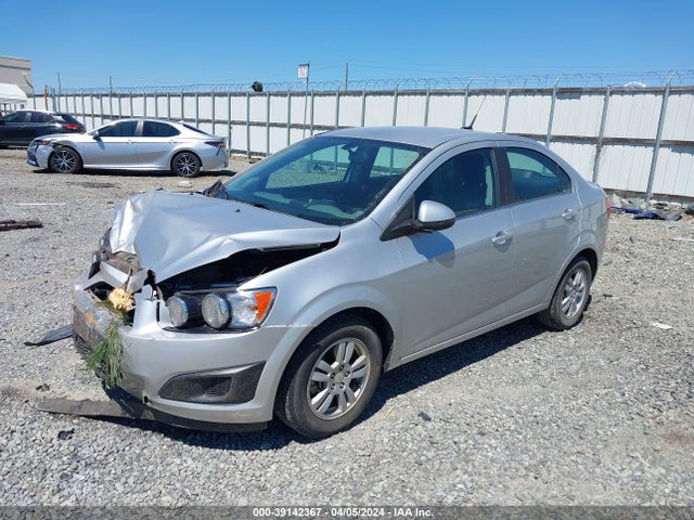 Chevrolet Sonic Lt Auto 2014 1G1JC5SHXE4147530 Image 2