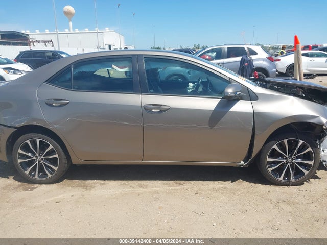 Toyota COROLLA SE 2017 5YFBURHE7HP582407 Image 12