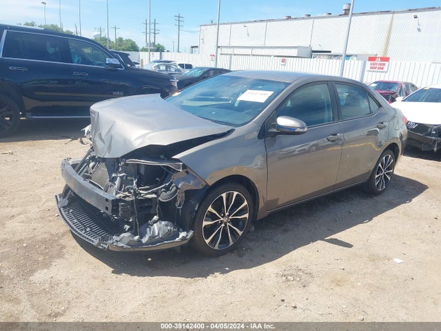 Toyota COROLLA SE 2017 5YFBURHE7HP582407 Image 2