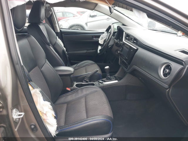 Toyota COROLLA SE 2017 5YFBURHE7HP582407 Image 5
