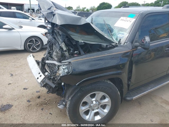 Toyota 4RUNNER SR5 2019 JTEZU5JR2K5203494 Image 18