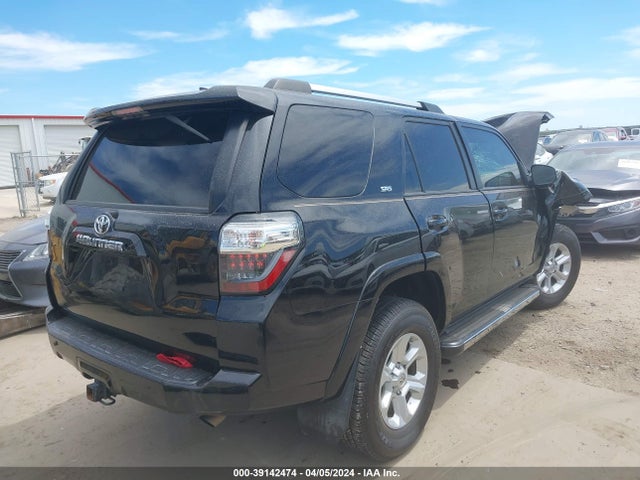 Toyota 4RUNNER SR5 2019 JTEZU5JR2K5203494 Image 4