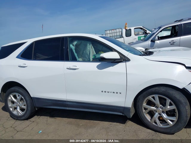 Chevrolet EQUINOX LT 2018 2GNAXTEX2J6223762 Image 13