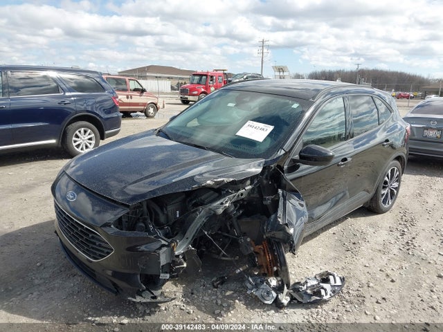 Ford ESCAPE SE 2021 1FMCU9G67MUA16531 Image 2