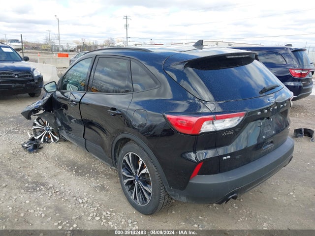 Ford ESCAPE SE 2021 1FMCU9G67MUA16531 Image 3