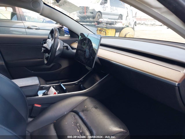 Tesla Model 3 Long Range/mid Range/standard Range/standard Range Plus 2019 5YJ3E1EA0KF427205 Image 5