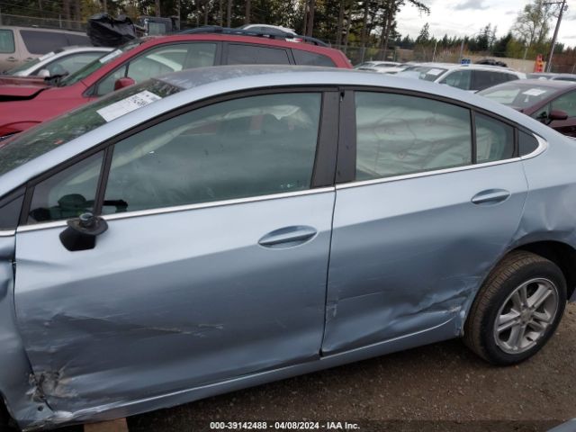 1G1BE5SM1J7111035 Chevrolet Cruze Lt Auto
