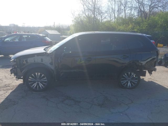 JA4AZ3A39KZ041546 Mitsubishi Outlander Se