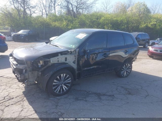 JA4AZ3A39KZ041546 Mitsubishi Outlander Se