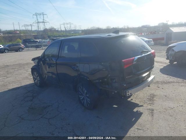 JA4AZ3A39KZ041546 Mitsubishi Outlander Se