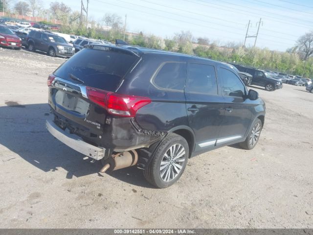JA4AZ3A39KZ041546 Mitsubishi Outlander Se