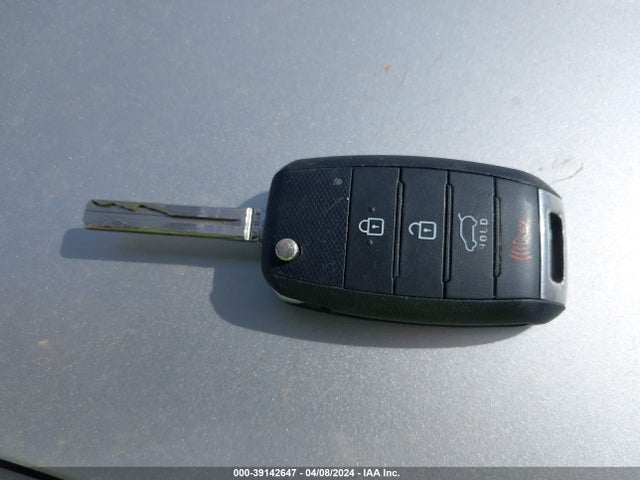 KIA SOUL + 2018 KNDJP3A57J7597510 Image 11