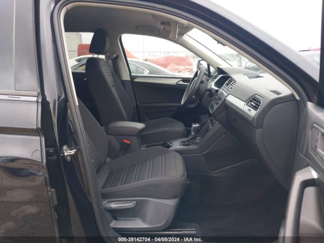 3VV1B7AX9NM107623 Volkswagen Tiguan 2.0t S