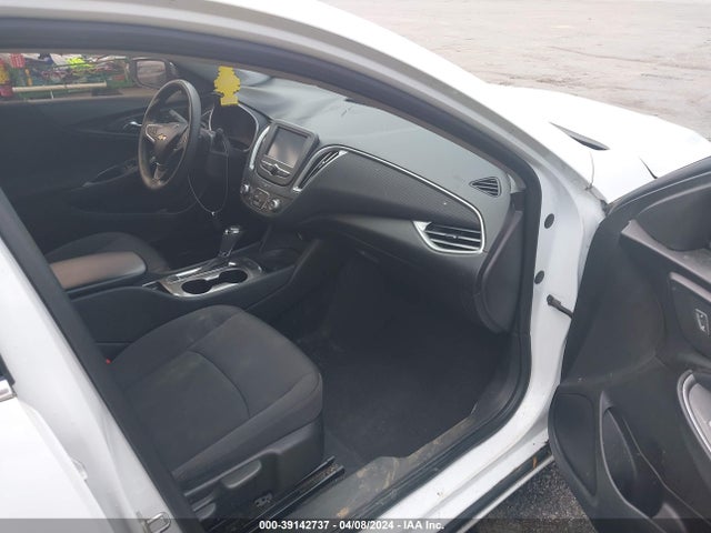 Chevrolet MALIBU LT 2018 1G1ZD5ST9JF125831 Image 5