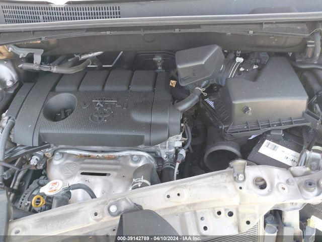 5TDZARFH5KS049488 Toyota Highlander Le