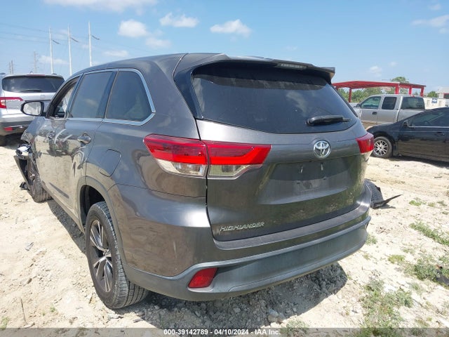 5TDZARFH5KS049488 Toyota Highlander Le
