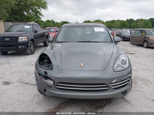 Porsche Cayenne Diesel Platinum Edition 2014 WP1AF2A28ELA43214 Image 12