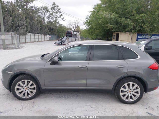 Porsche Cayenne Diesel Platinum Edition 2014 WP1AF2A28ELA43214 Image 14