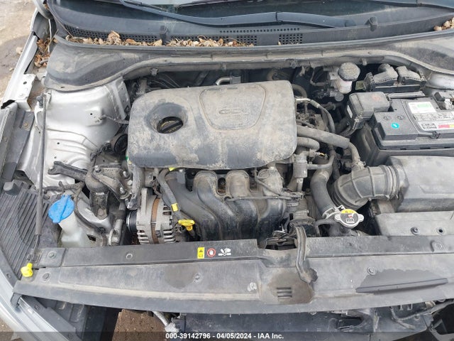 3KPC24A36JE017613 Hyundai ACCENT SE