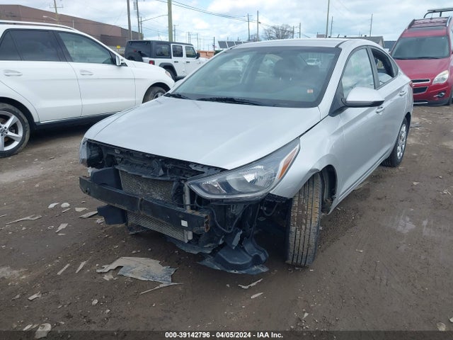 3KPC24A36JE017613 Hyundai ACCENT SE