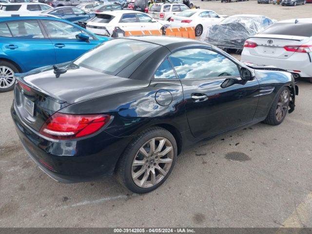 WDDPK3JA9HF140094 Mercedes-Benz Slc 300