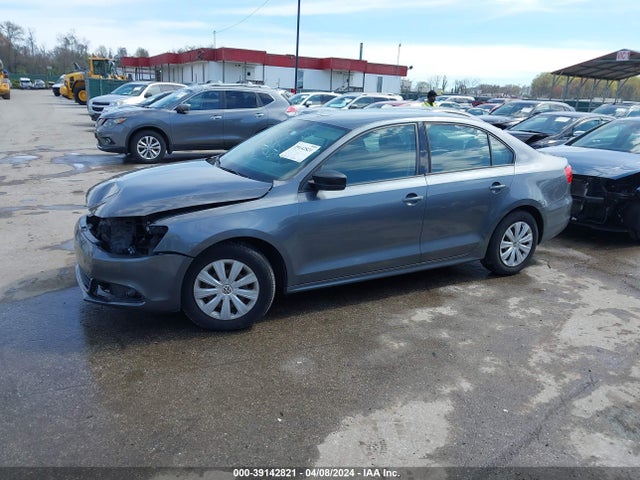 3VW2K7AJ2EM215285 Volkswagen Jetta 2.0l S