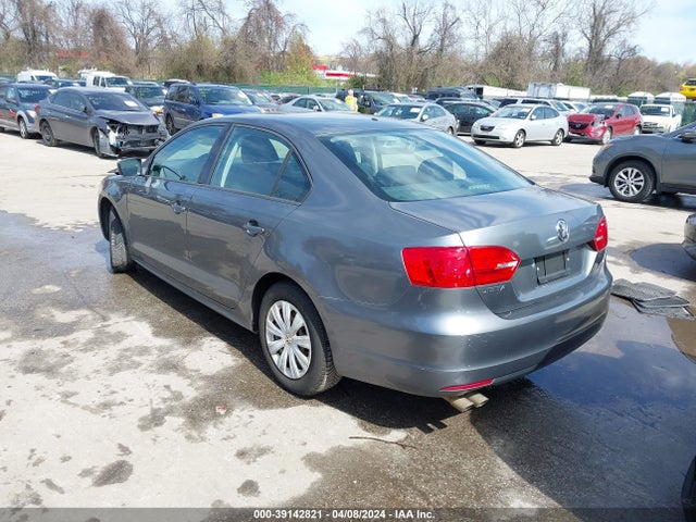 3VW2K7AJ2EM215285 Volkswagen Jetta 2.0l S